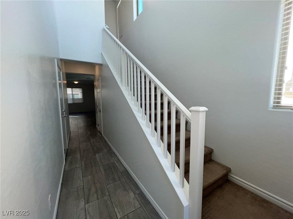 3212 Daffodil Ridge Ave - Photo 2 of 26