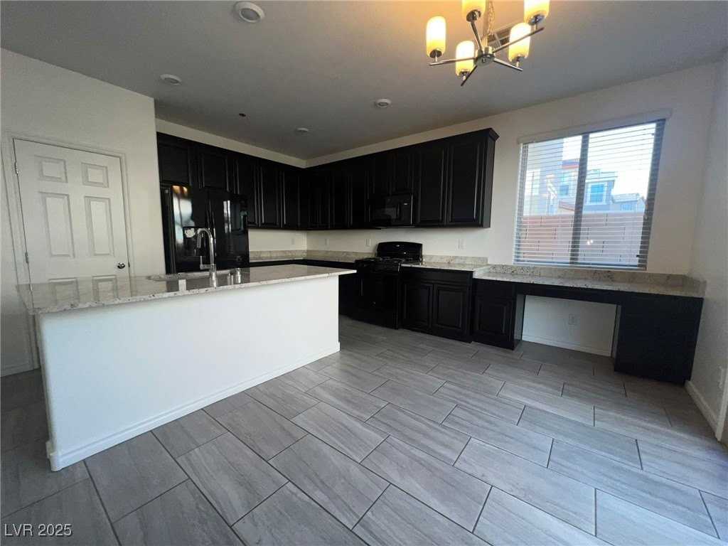 3212 Daffodil Ridge Ave - Photo 6 of 26