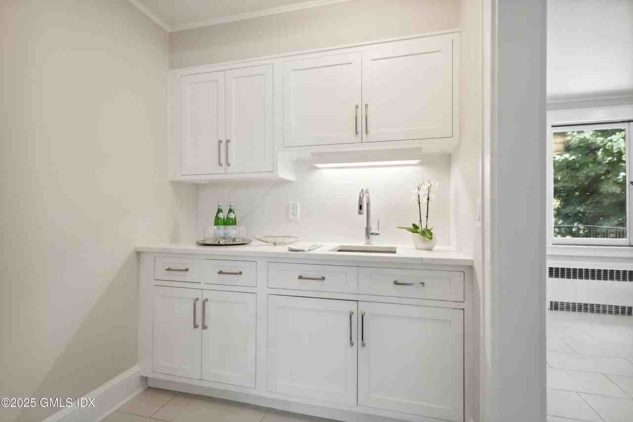 106 Patterson Ave - Photo 7 of 25