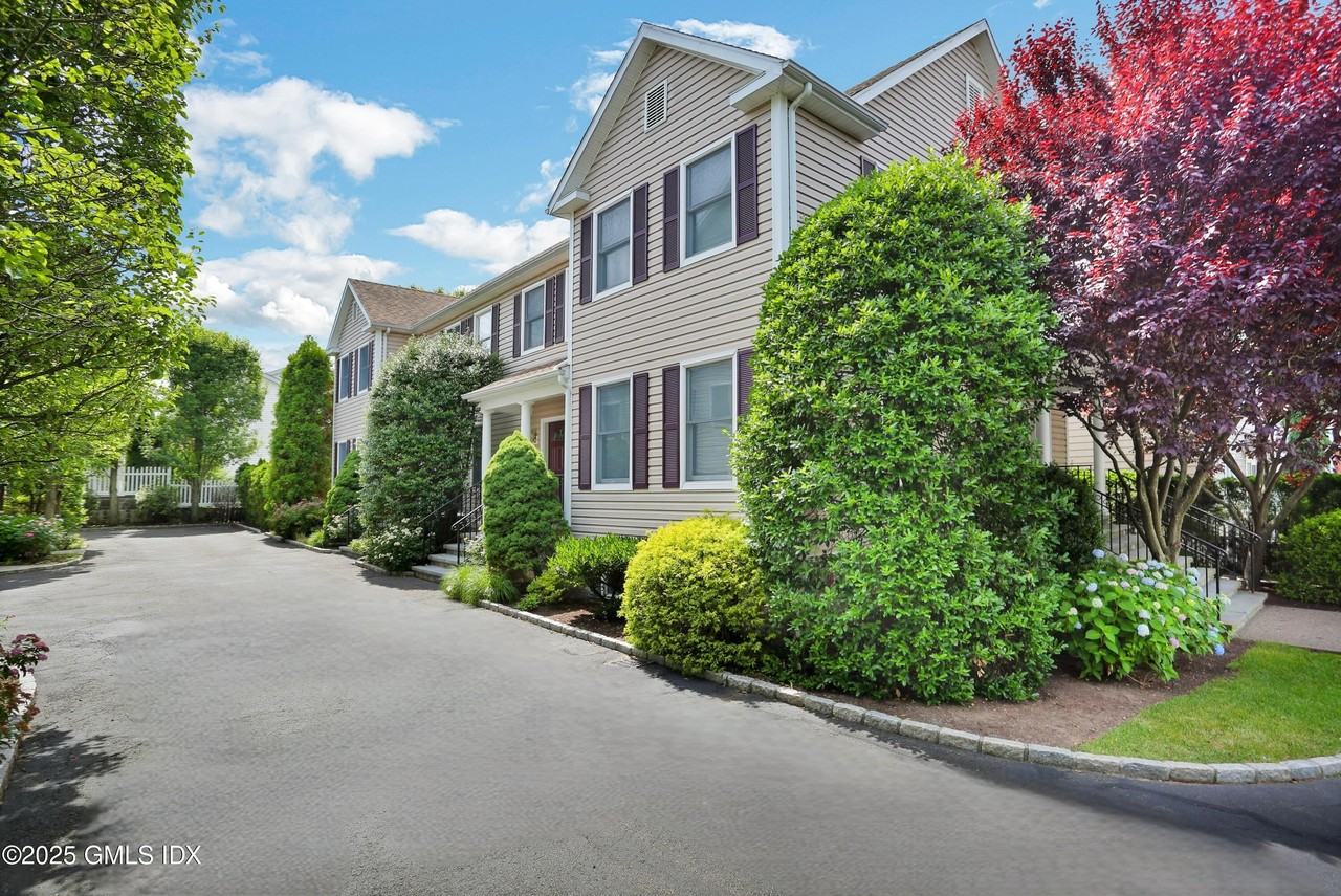 6 Rippowam Rd #A - Photo 2 of 24