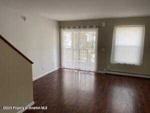 1343 Church Ave - Photo 7 of 20