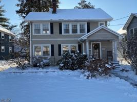 featured image of 63 Watchung Plz #2