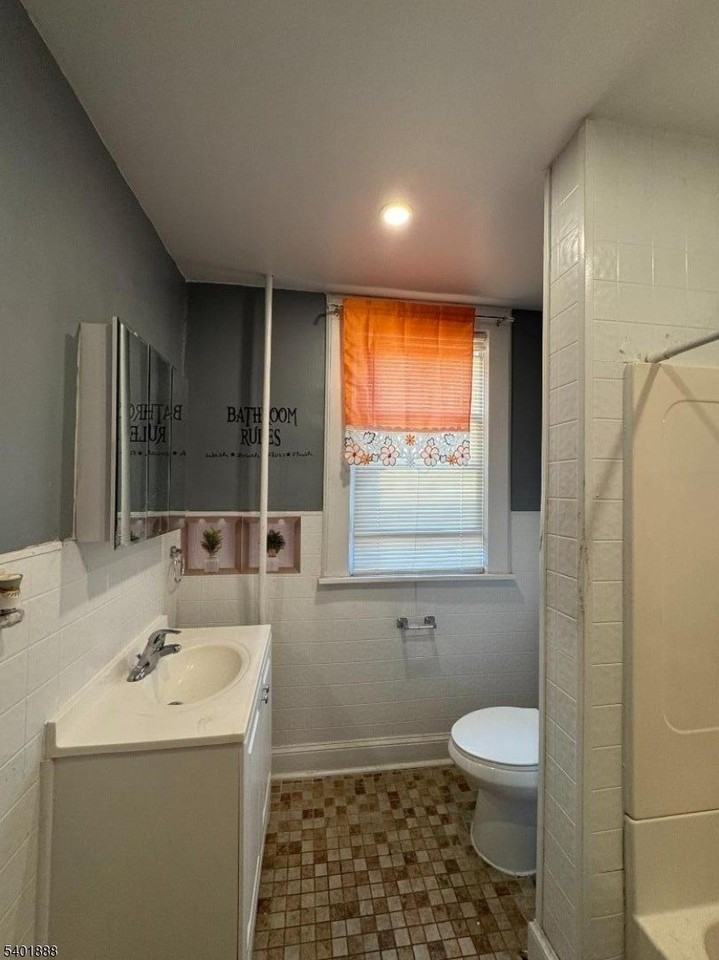 107 Melville Pl #2 - Photo 7 of 11