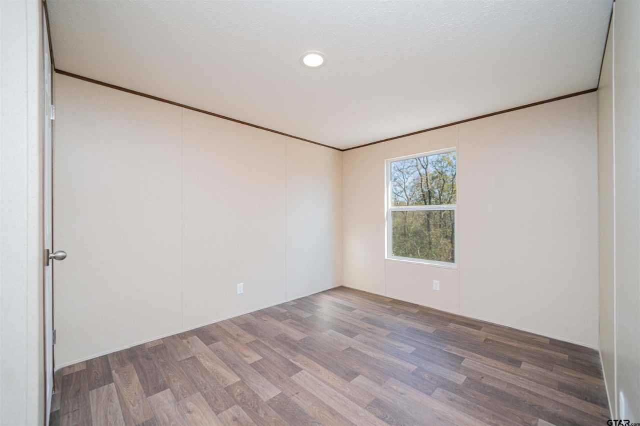 MH1 PR 52423 - Photo 6 of 23