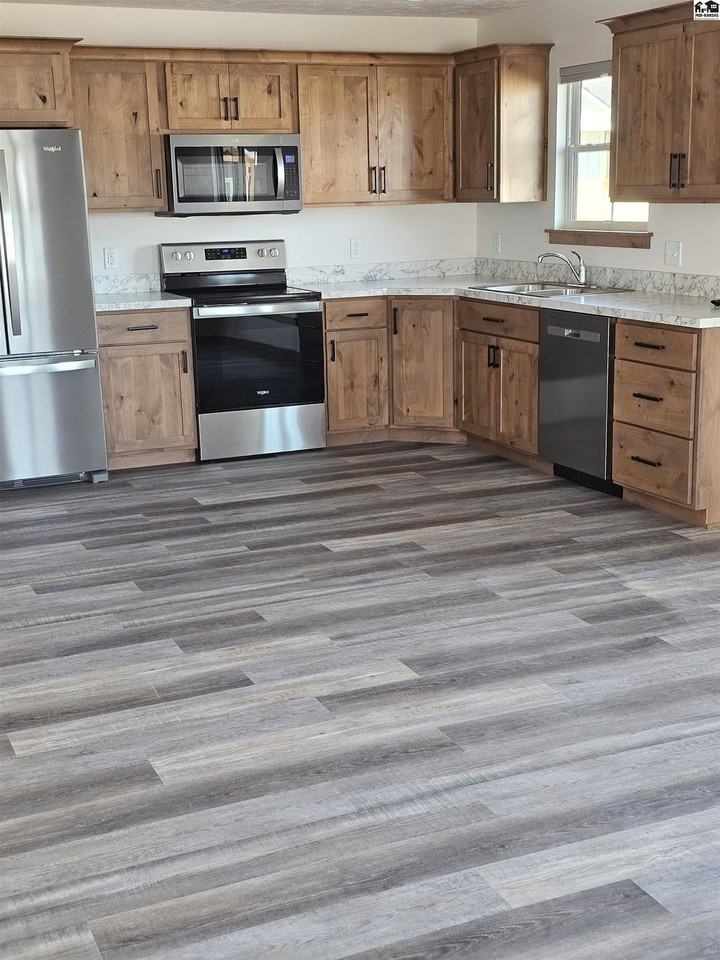 415 Olaf Ave - Photo 2 of 12