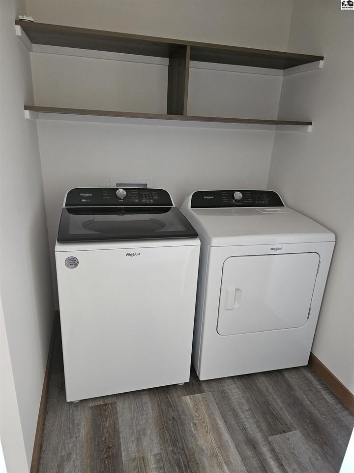 415 Olaf Ave - Photo 6 of 12