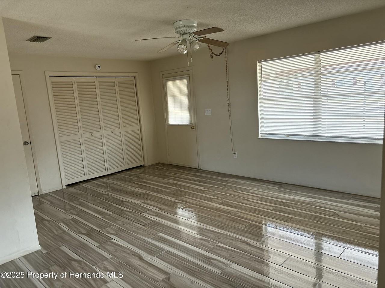 4475 Cadbury Rd - Photo 5 of 13