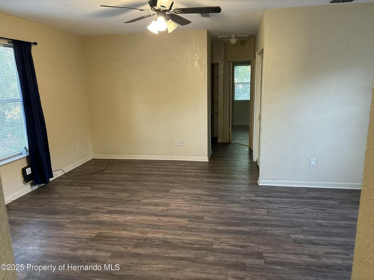 7184 Catalina St - Photo 5 of 16