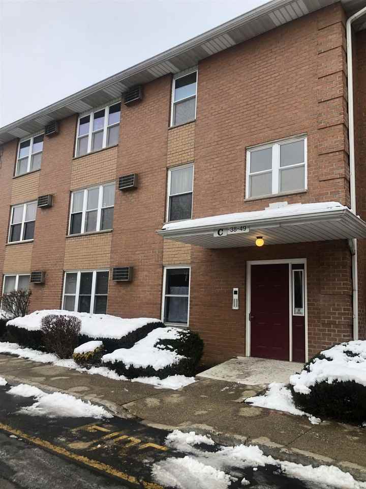 43 Riverview Ct #43 - Photo 2 of 3