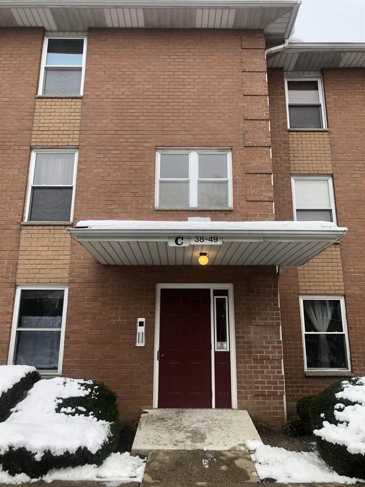 43 Riverview Ct #43 - Photo 3 of 3