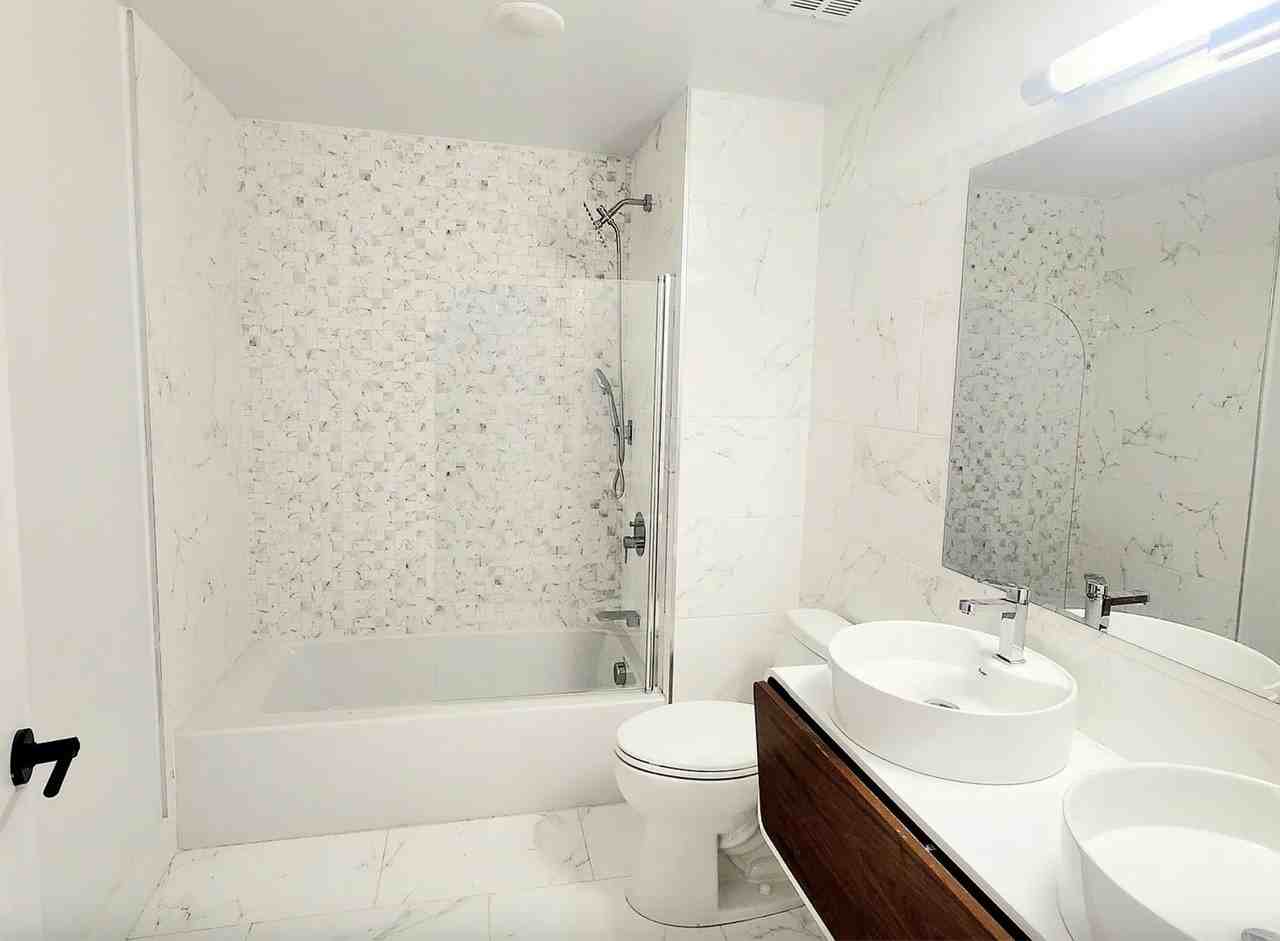 131 Hopkins Ave #2B - Photo 7 of 15