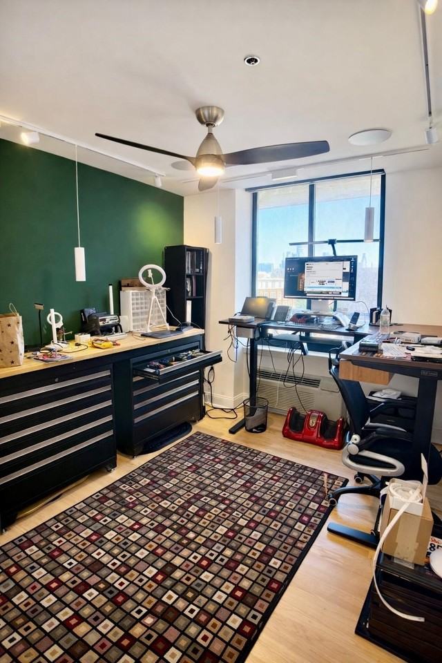 415 Newark St #B6 - Photo 7 of 10