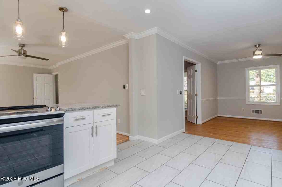 5102 Clear Run Dr - Photo 7 of 31