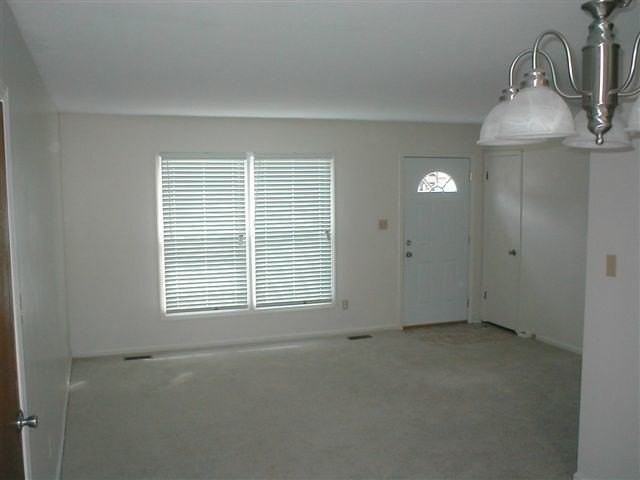 1220 Brynn Marr Rd - Photo 2 of 6