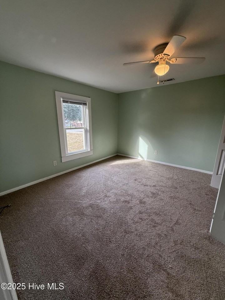 187 Piver Rd - Photo 3 of 5