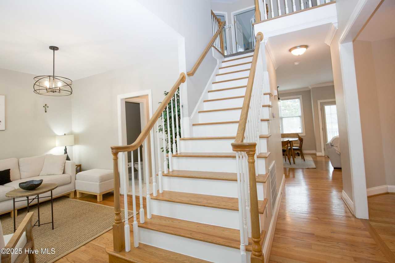 46 Putters Path - Photo 7 of 50