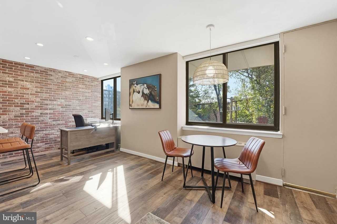 4390 Lorcom Ln - Photo 7 of 33