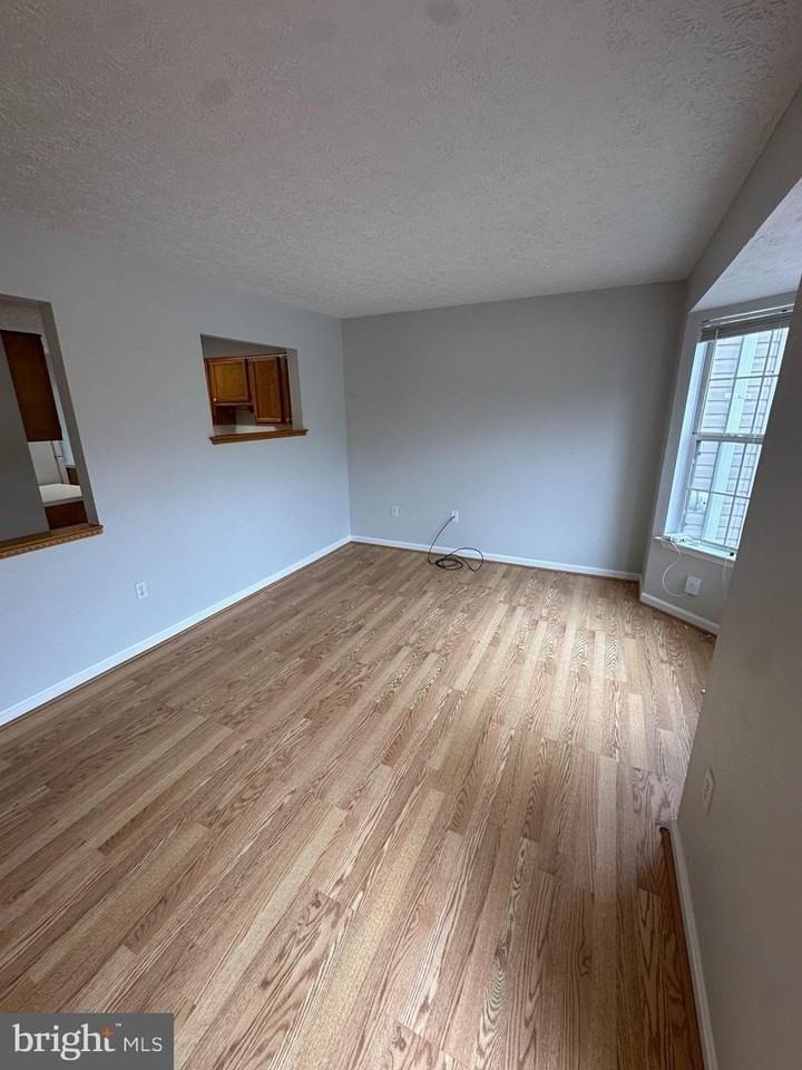 104 Peridot Pl - Photo 4 of 38