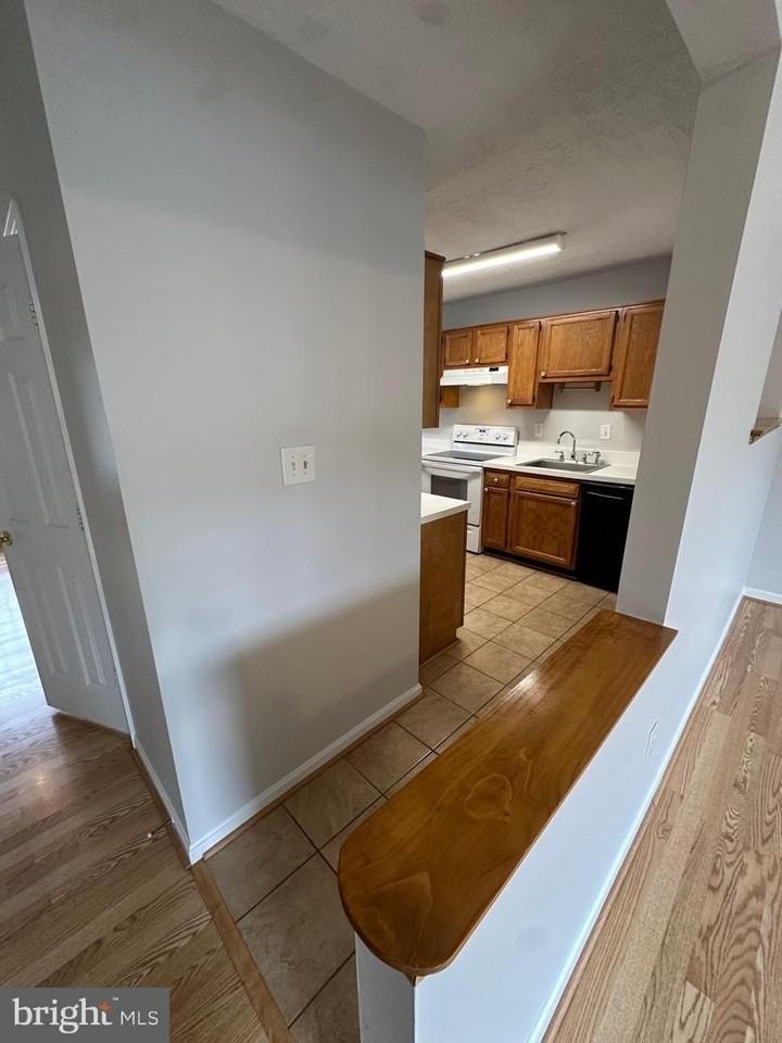 104 Peridot Pl - Photo 5 of 38