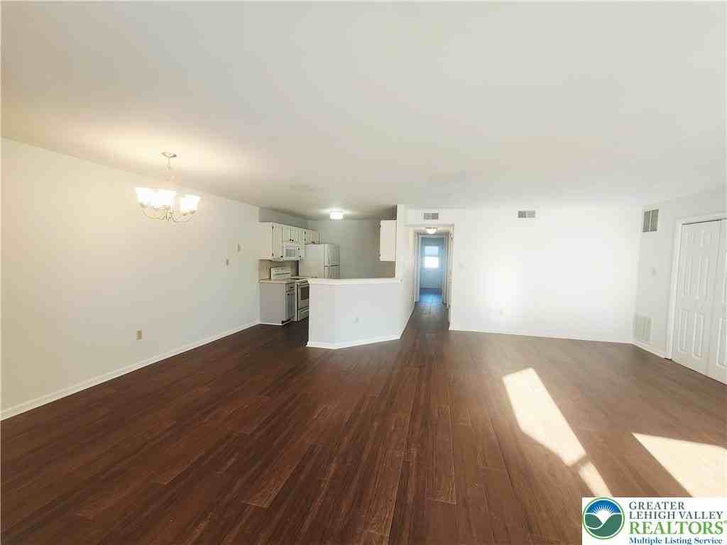 7318 Sauerkraut Ln Unit E #E - Photo 7 of 24