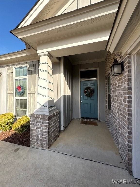 9151 Crescent Lodge Cir - Photo 3 of 43