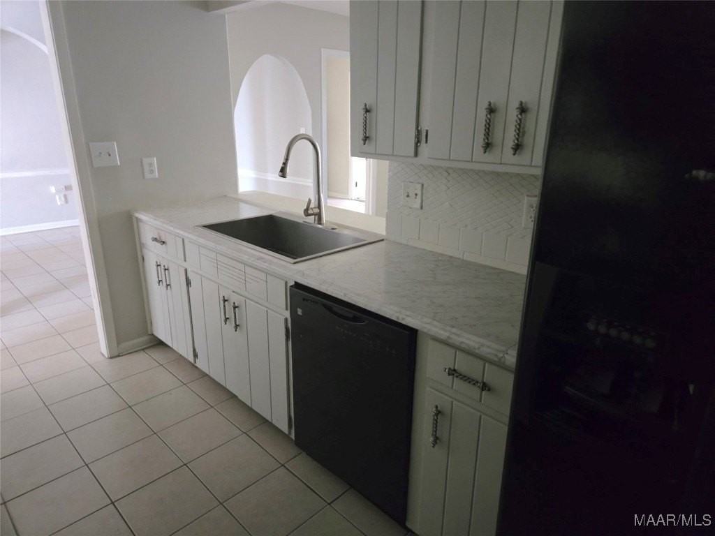 4429 Wares Ferry Rd - Photo 7 of 35