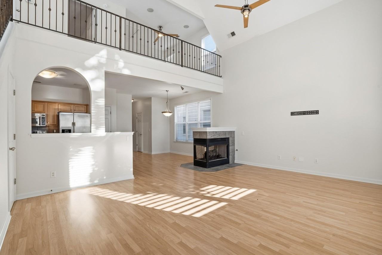 1198 Island Pl E - Photo 5 of 31