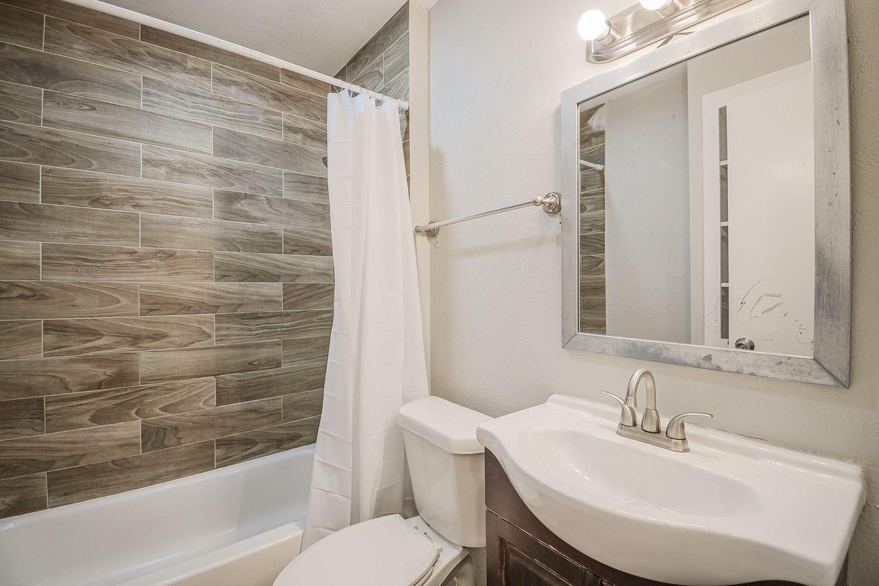 Palm Island St - Photo 7 of 16