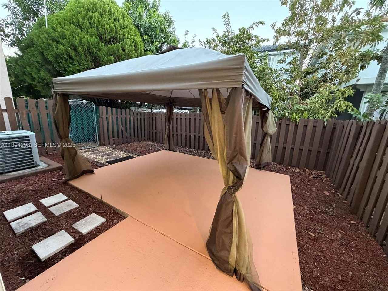 14371 Sw 136th Ave #0 - Photo 5 of 24