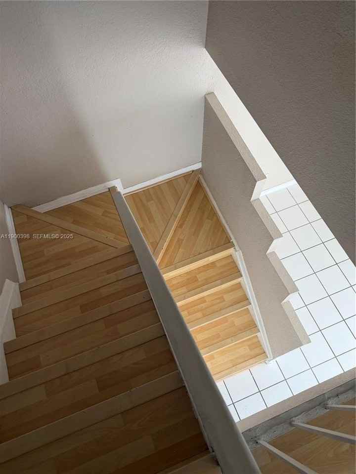 4515 Sw 68th Court Cir #1 - Photo 5 of 16