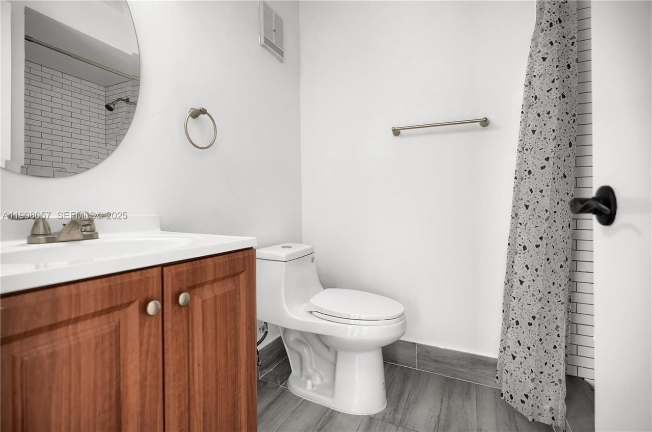 6835 Sw 45th Ln #2 - Photo 3 of 15