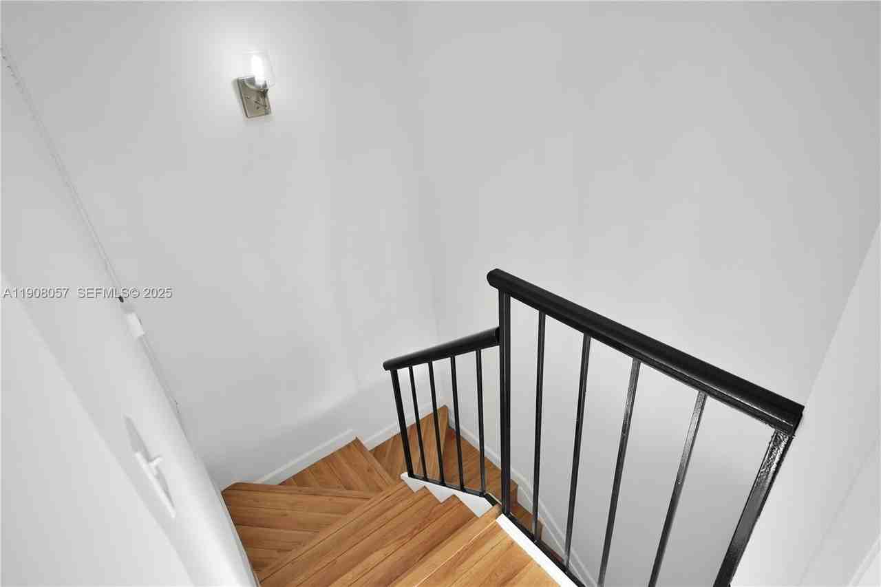 6835 Sw 45th Ln #2 - Photo 6 of 15