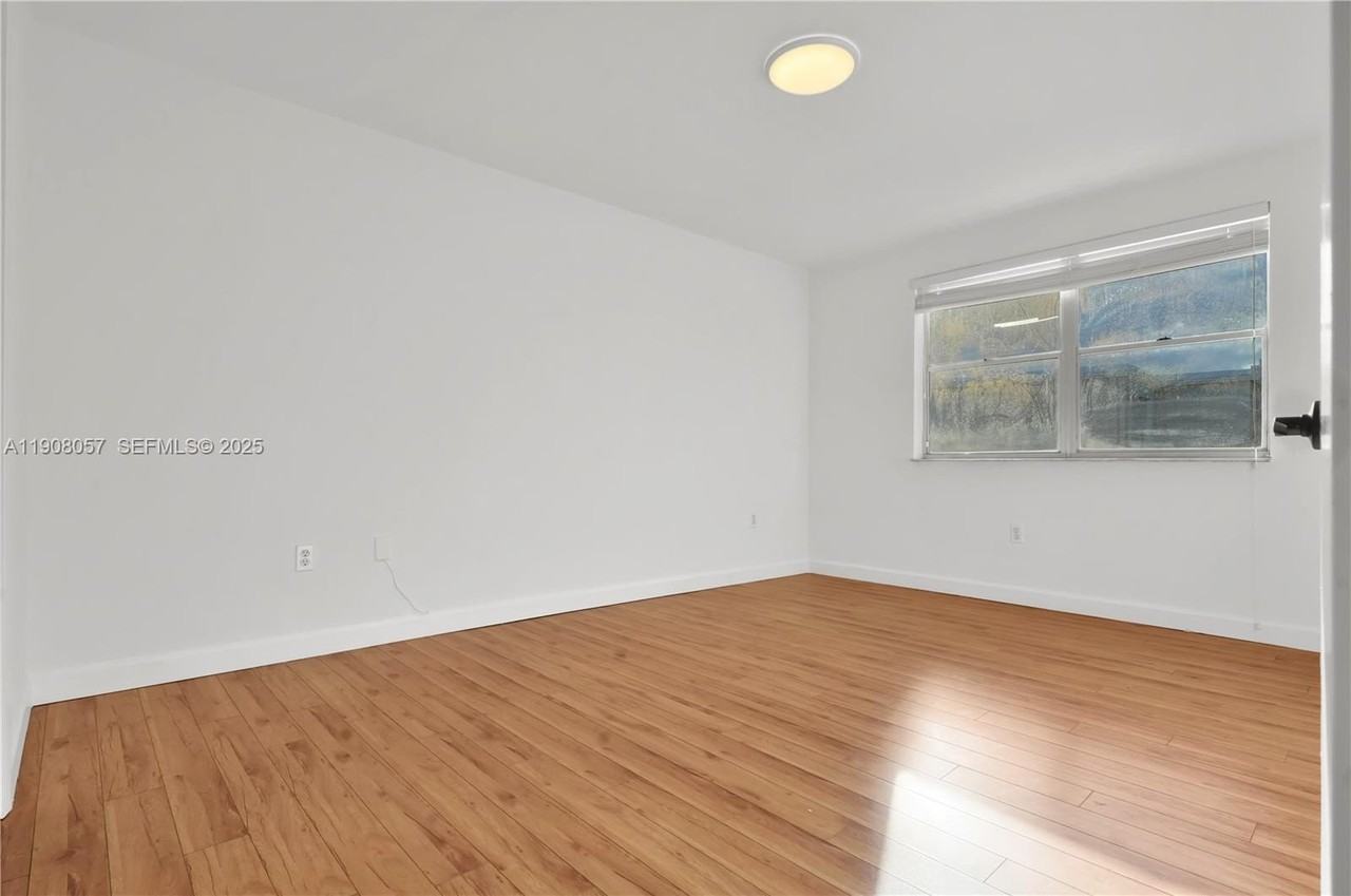 6835 Sw 45th Ln #2 - Photo 7 of 15