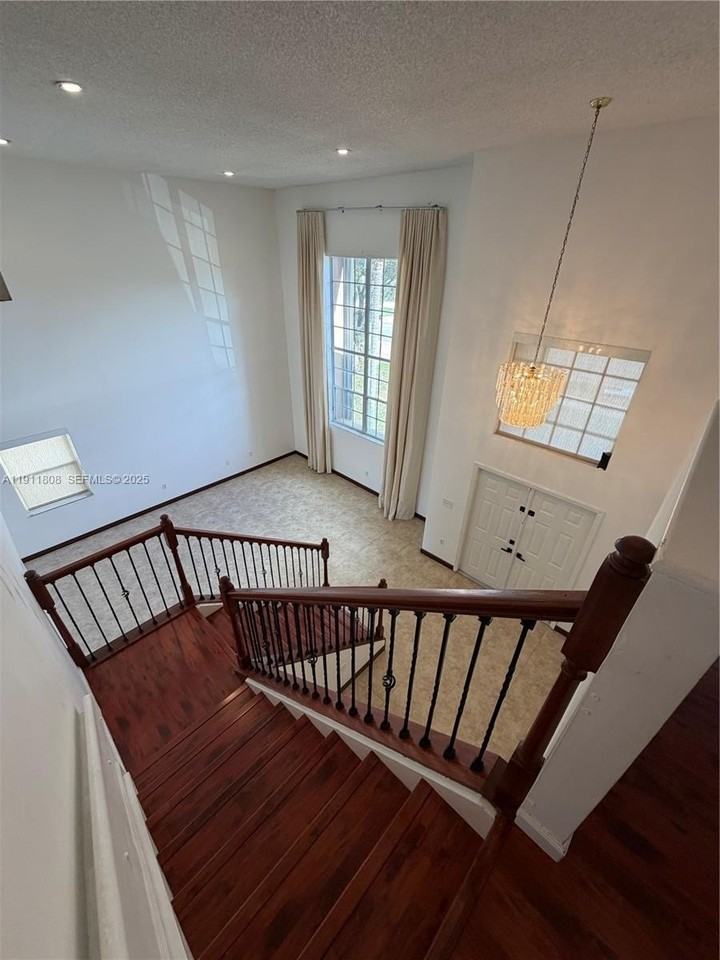 9884 Sw 154th Ct #0 - Photo 5 of 29