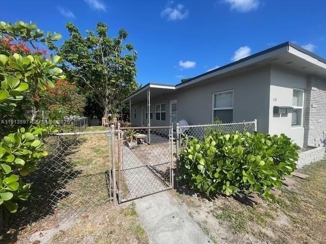 1150 Sw 26th Ave #2 - Photo 3 of 14