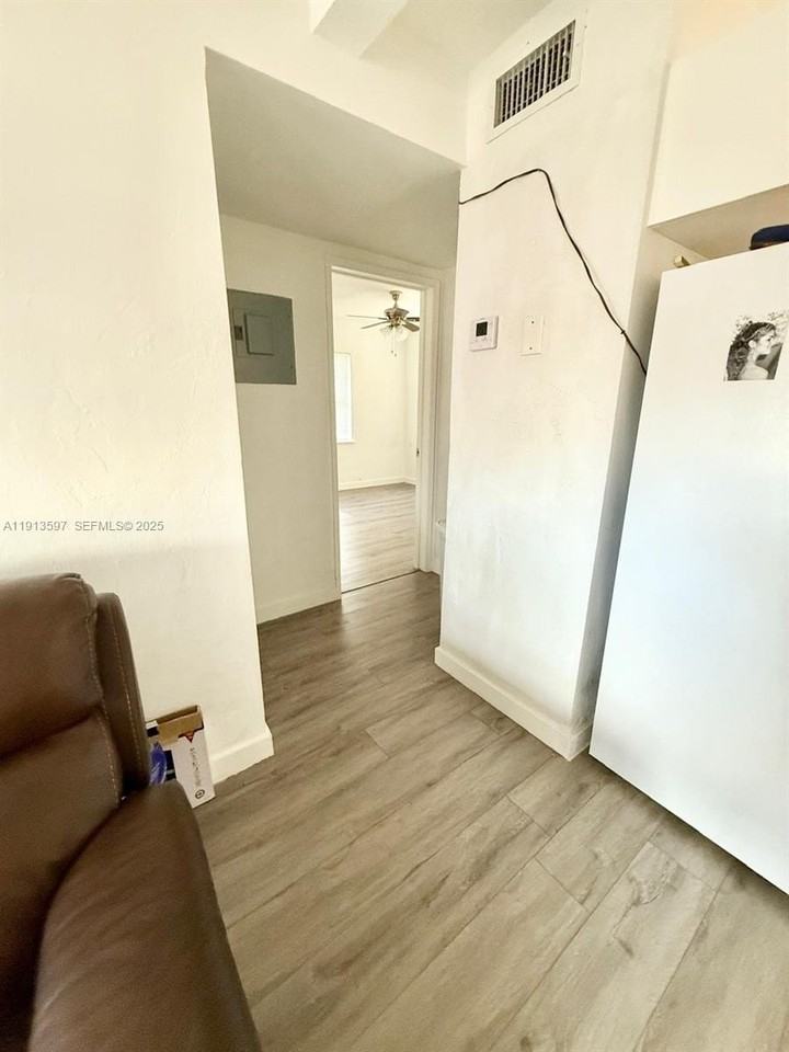 1150 Sw 26th Ave #2 - Photo 7 of 14