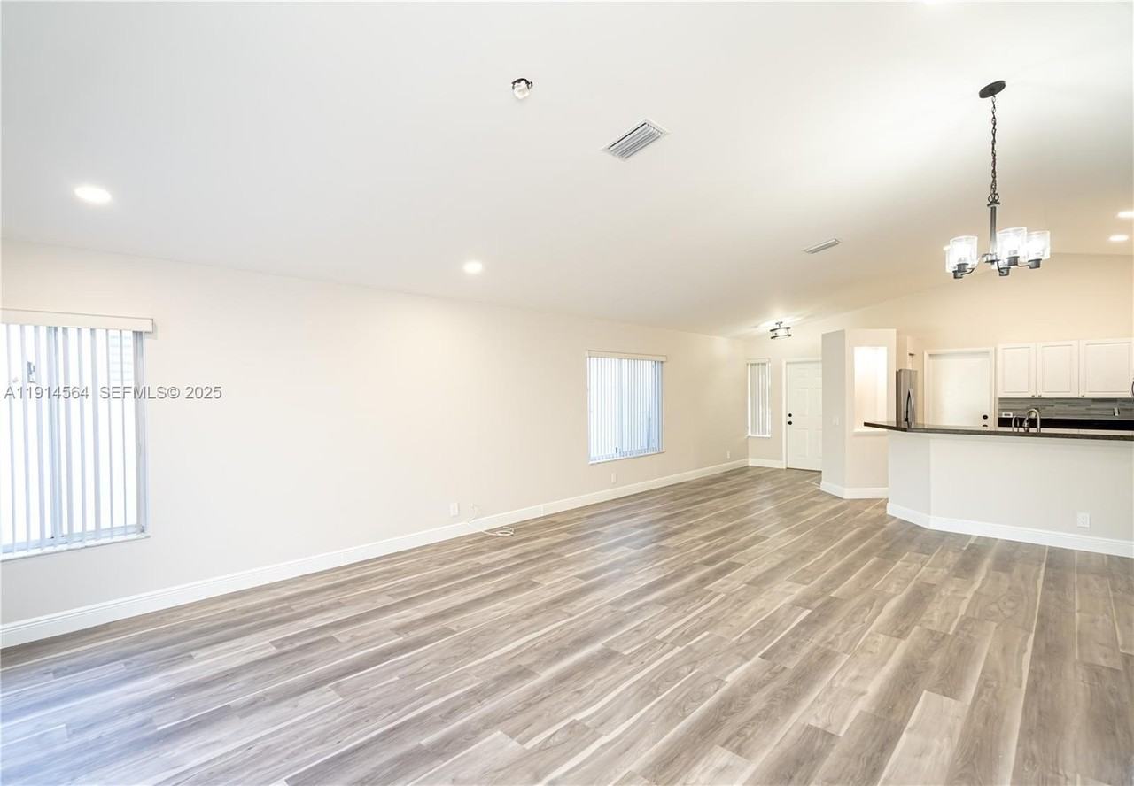 1592 Salerno Cir #1592 - Photo 5 of 50