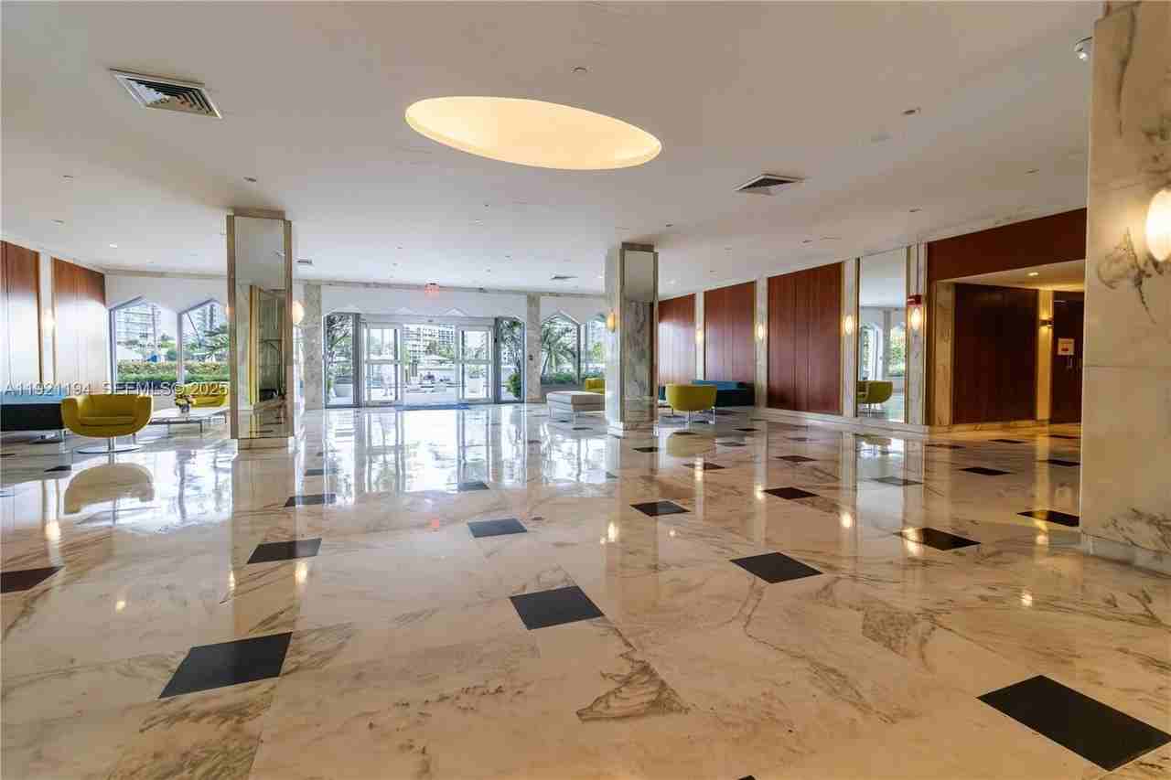 20 Island Ave #1415 - Photo 7 of 36