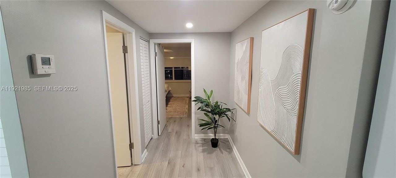 1200 14th St #7A - Photo 5 of 24