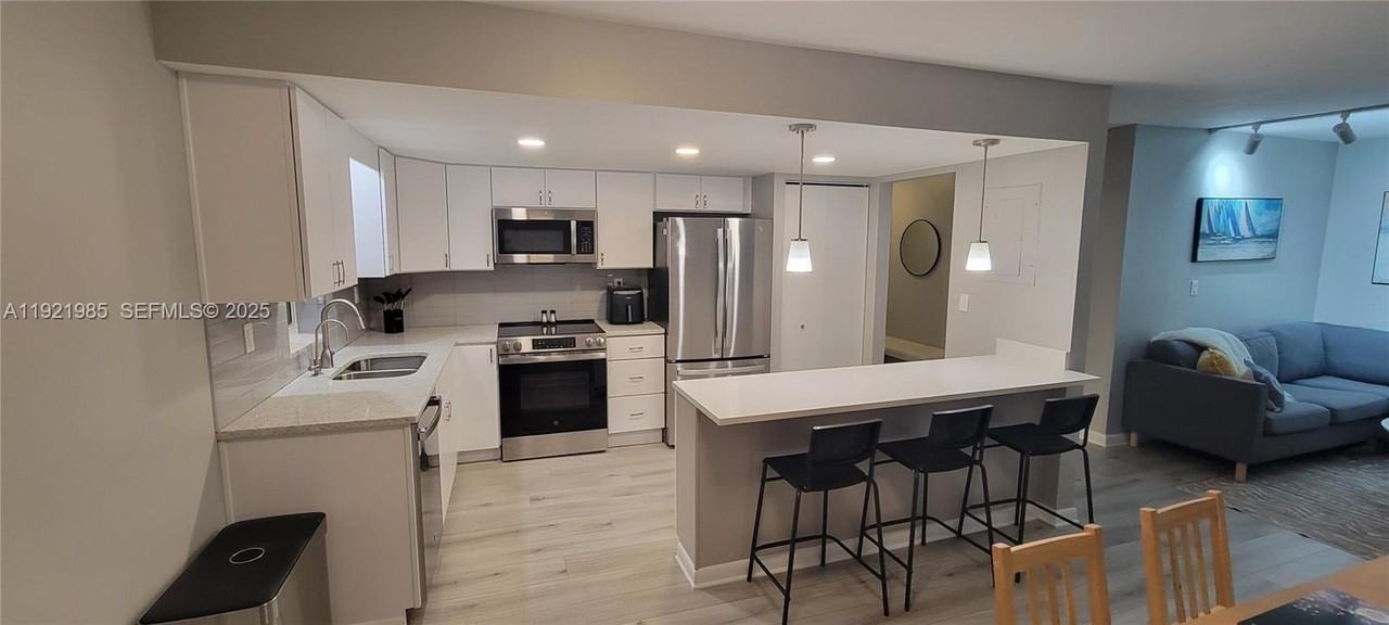 1200 14th St #7A - Photo 7 of 24