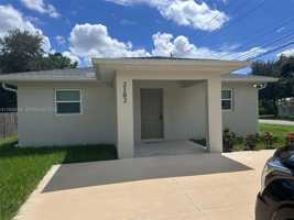 featured image of 2102 South St #0