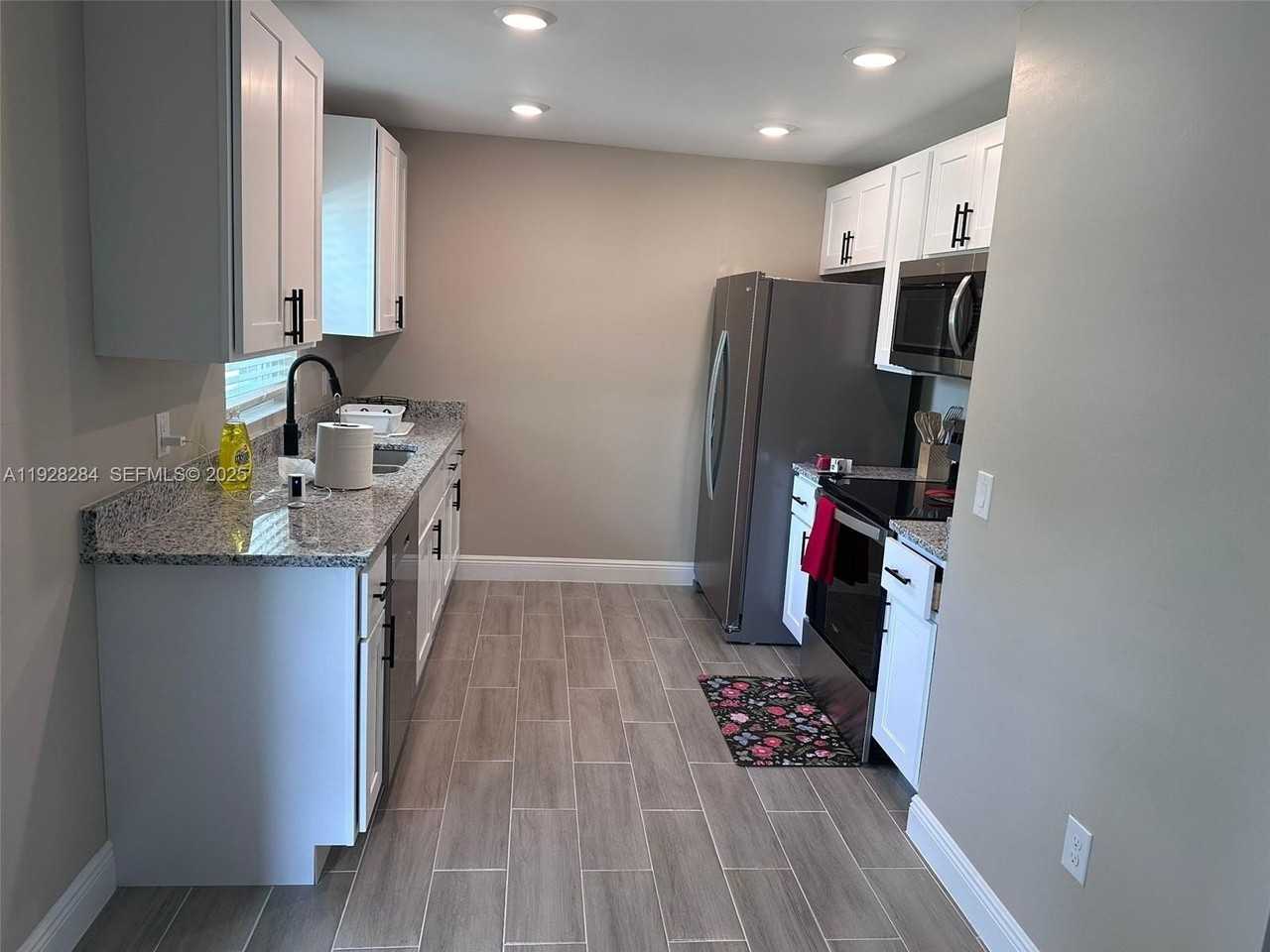 2102 South St #0 - Photo 3 of 14