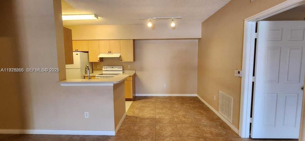 10312 Fox Trail Rd S #1004 - Photo 3 of 13