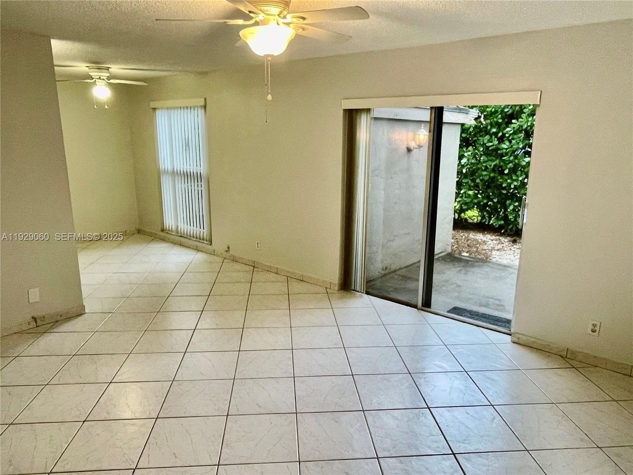 2161 Ne 42nd St #6 - Photo 7 of 14