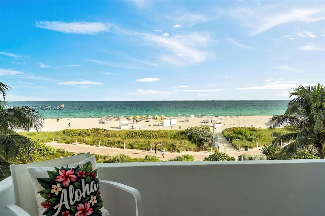 325 Ocean Dr #410 - Photo 2 of 40