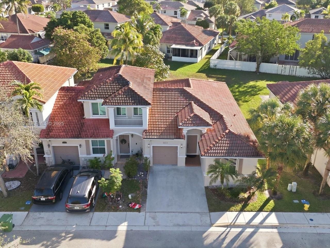 865 Nw 132nd Ave - Photo 2 of 24