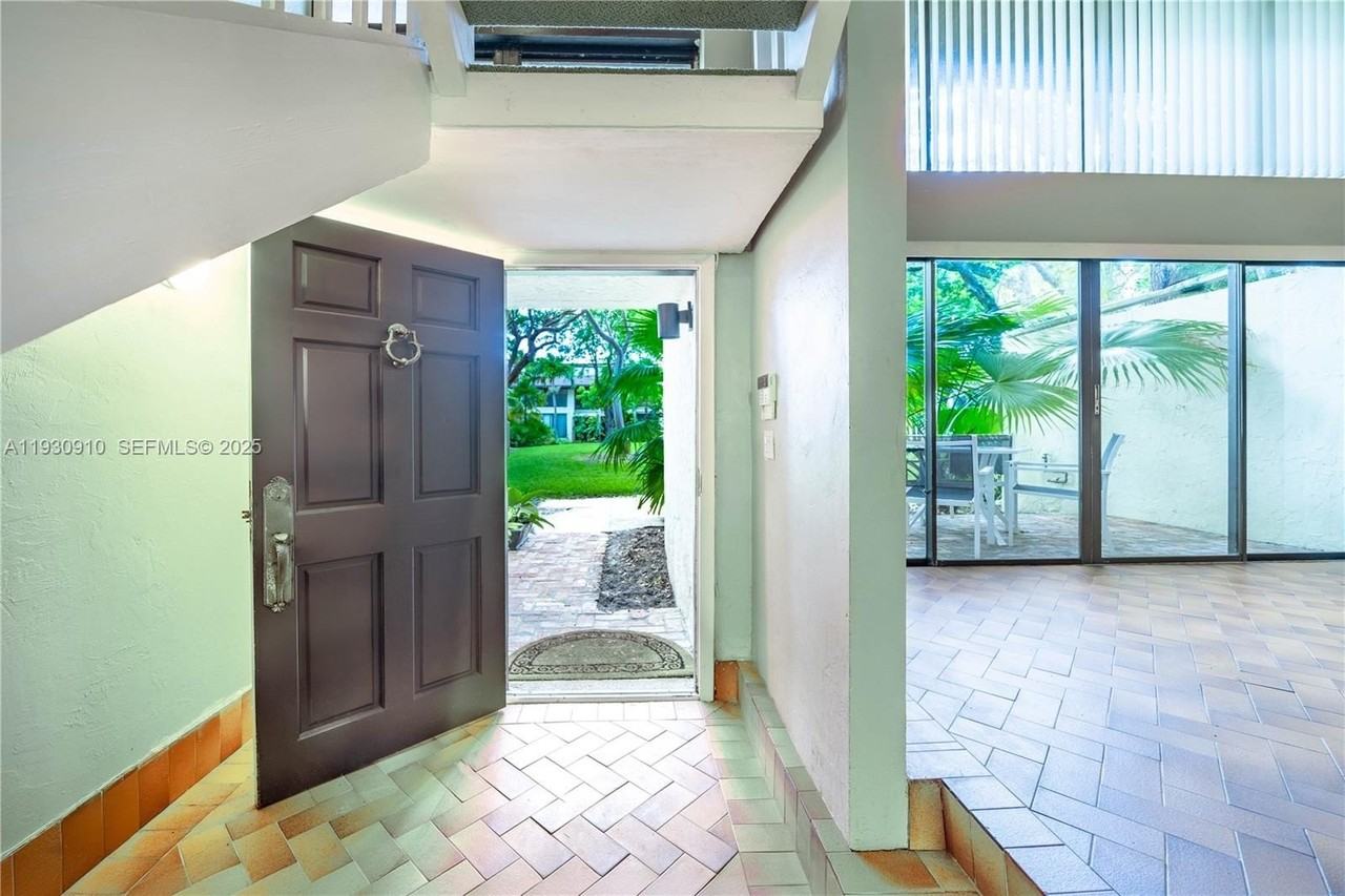 19212 Ne 25th Ave #283D - Photo 3 of 50