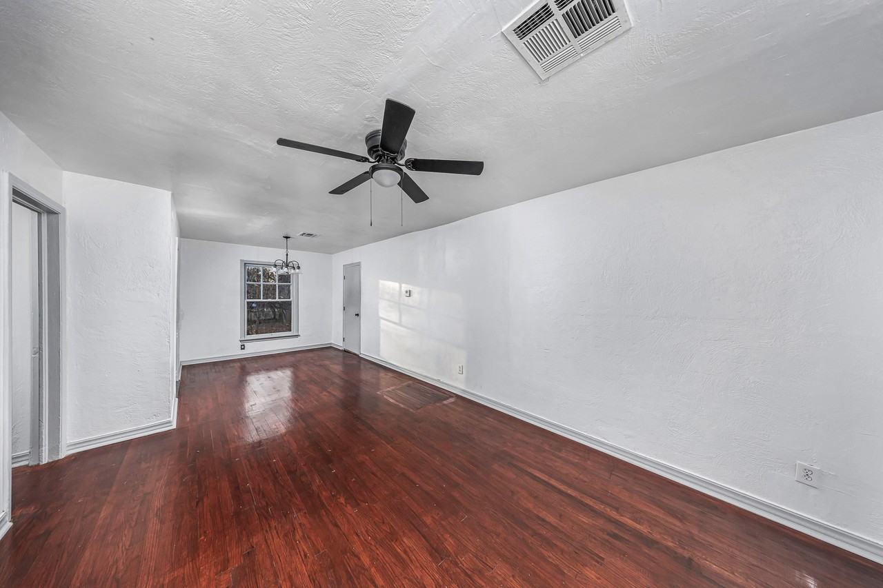 1414 Nw 23rd St #1 - Photo 4 of 19