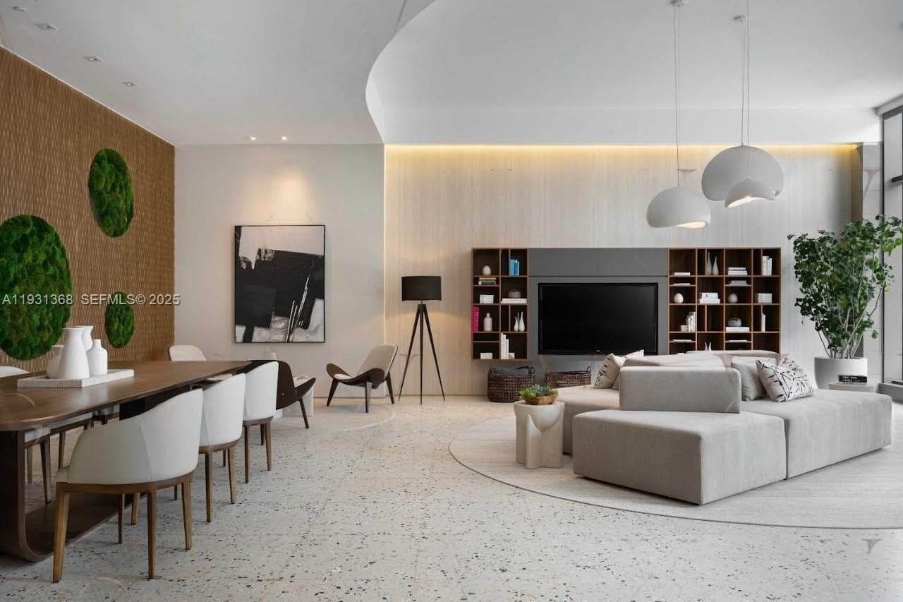 460 Ne 28th St #3903 - Photo 7 of 44