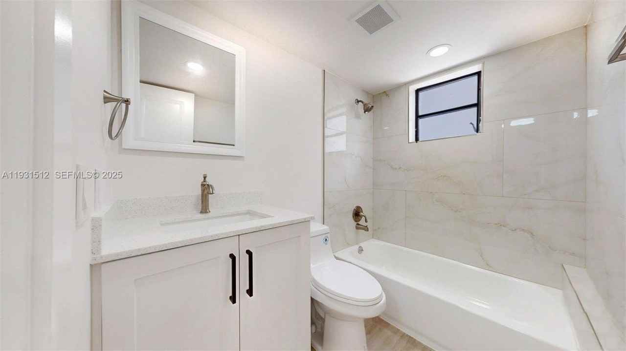1676 W 42nd St #1676 - Photo 7 of 24